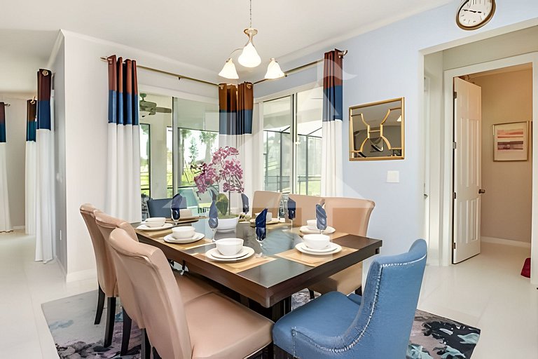 Vacation Home Near Disney, 6 bedrooms