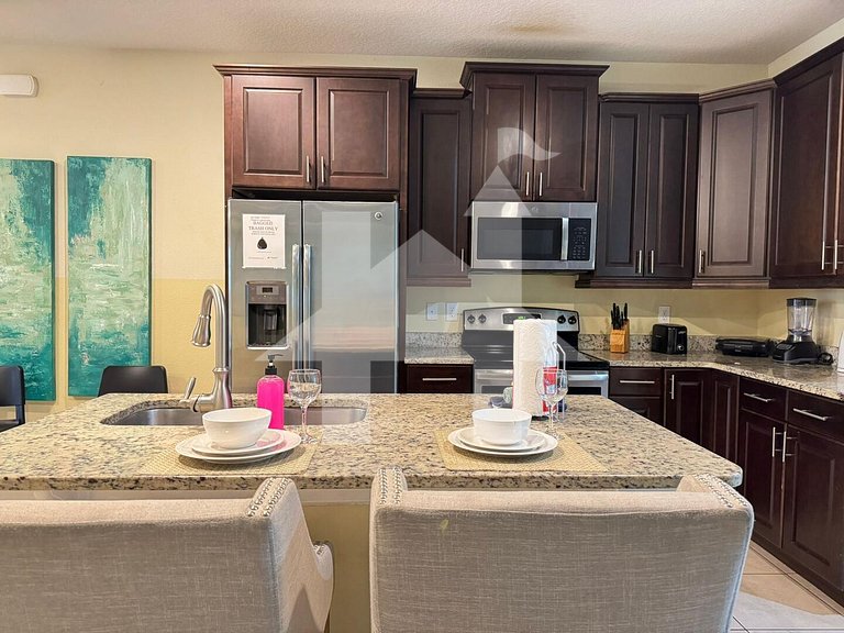 Casa 8Q c/ Piscina e Spa — Perto da Disney