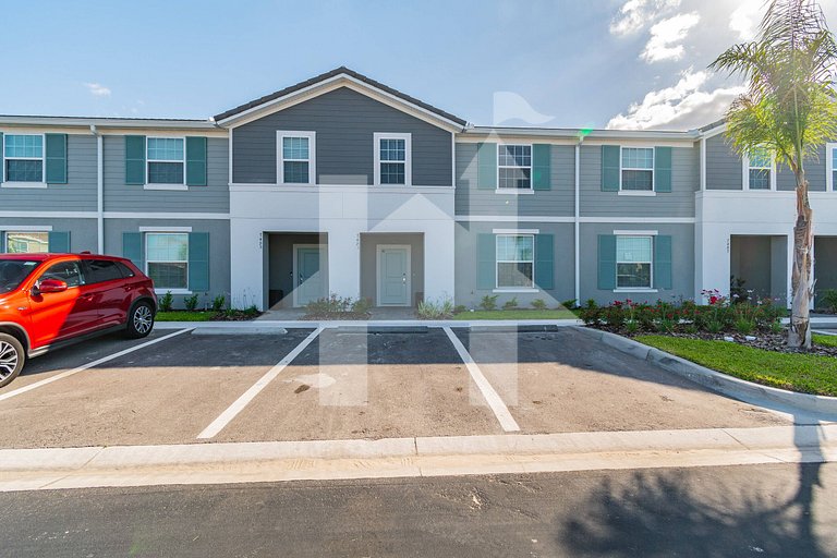 Vacation Home Near Disney, 5 bedrooms