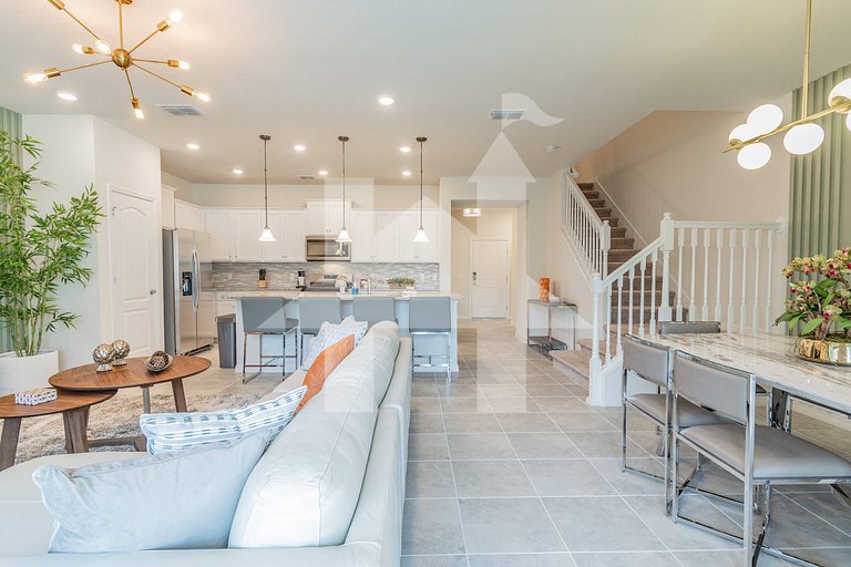 Vacation Home Near Disney, 5 bedrooms