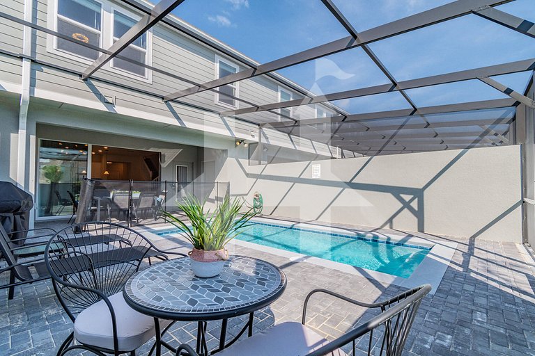 Vacation Home Near Disney, 5 bedrooms