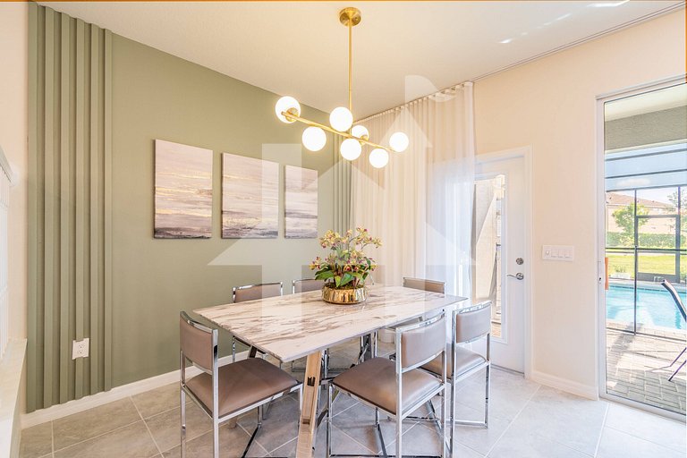 Vacation Home Near Disney, 5 bedrooms