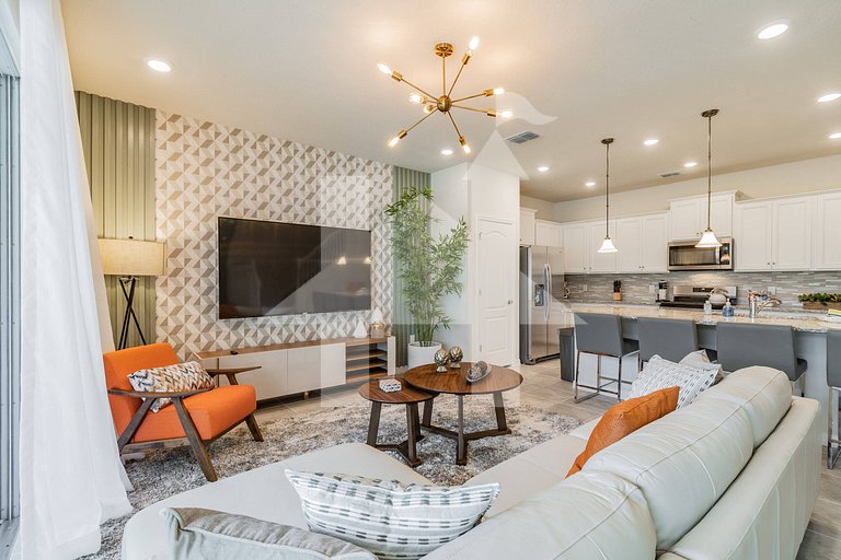 Vacation Home Near Disney, 5 bedrooms