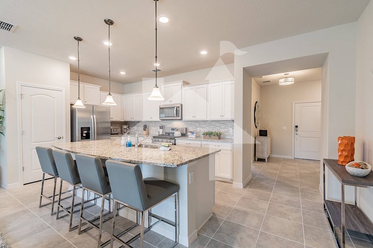 Vacation Home Near Disney, 5 bedrooms