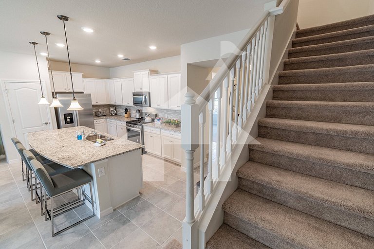 Vacation Home Near Disney, 5 bedrooms