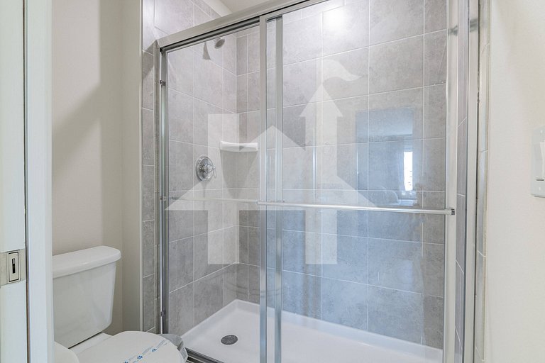 Vacation Home Near Disney, 5 bedrooms