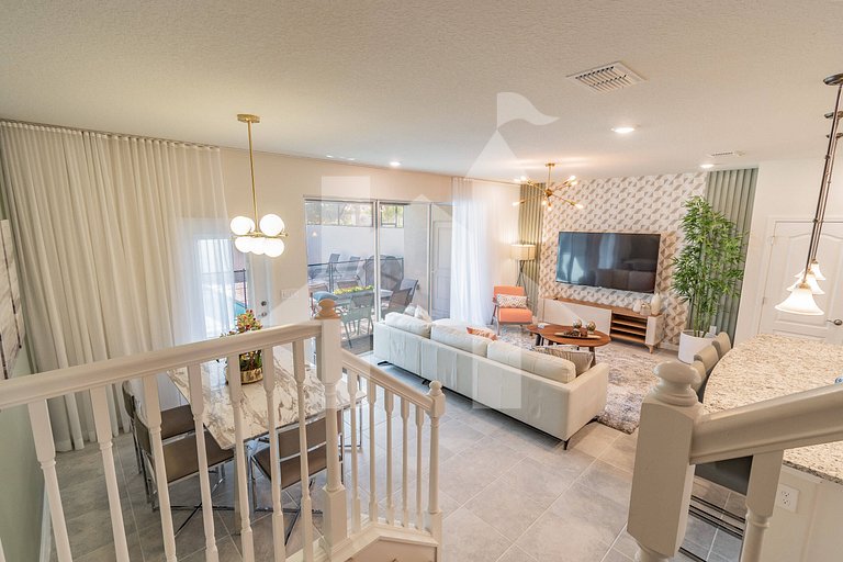 Vacation Home Near Disney, 5 bedrooms