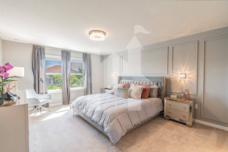 Vacation Home Near Disney, 5 bedrooms