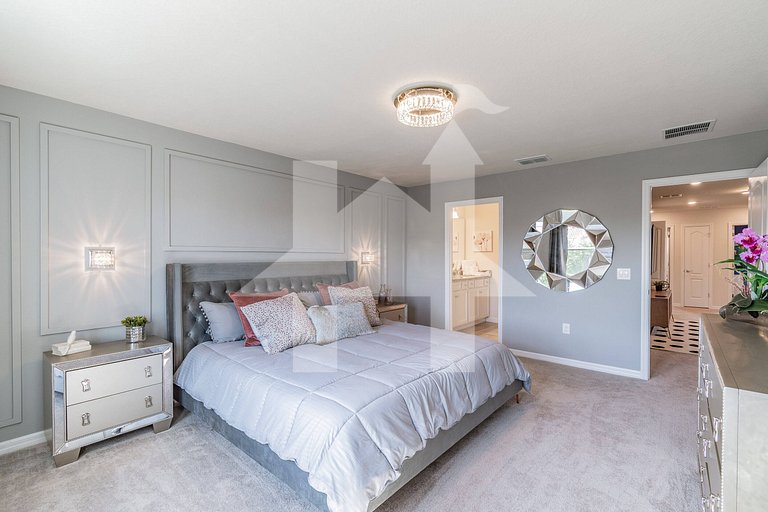 Vacation Home Near Disney, 5 bedrooms