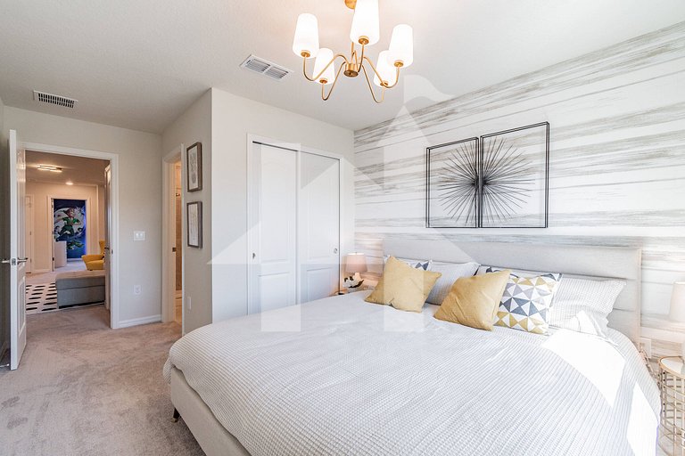 Vacation Home Near Disney, 5 bedrooms