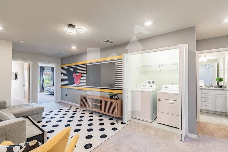 Vacation Home Near Disney, 5 bedrooms