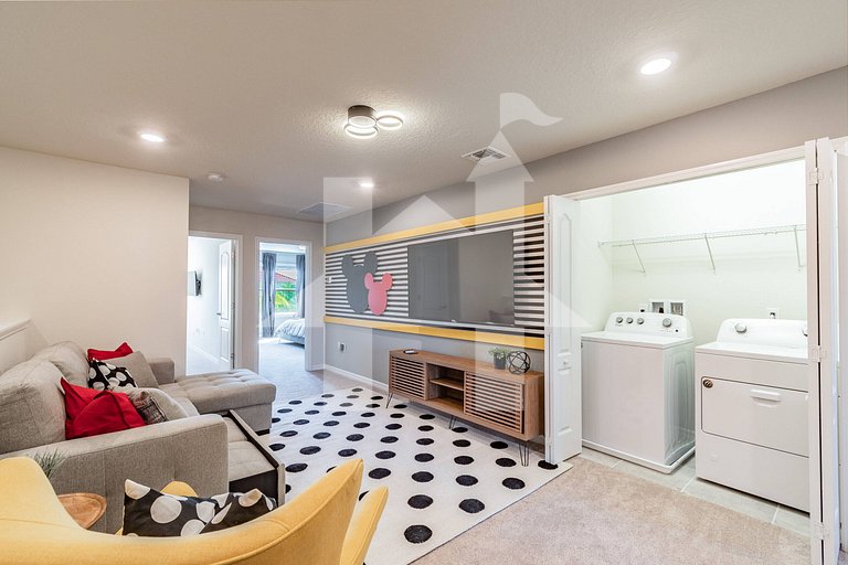 Vacation Home Near Disney, 5 bedrooms