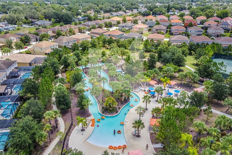 Vacation Home Near Disney, 5 bedrooms