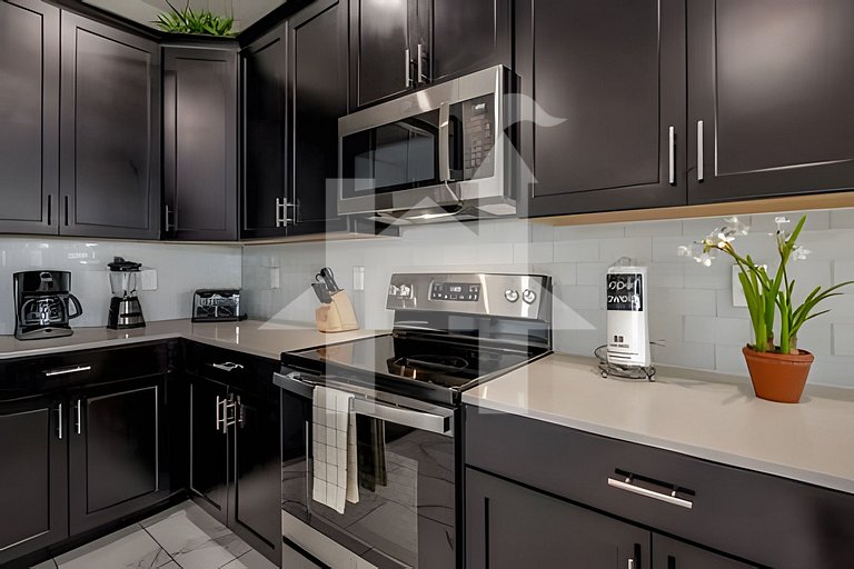 8BR Villa w/ Pool, Theater & Game Room