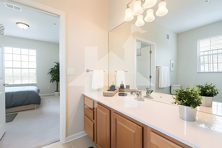 Vista Cay 3BR Condo Near Universal & OCCC