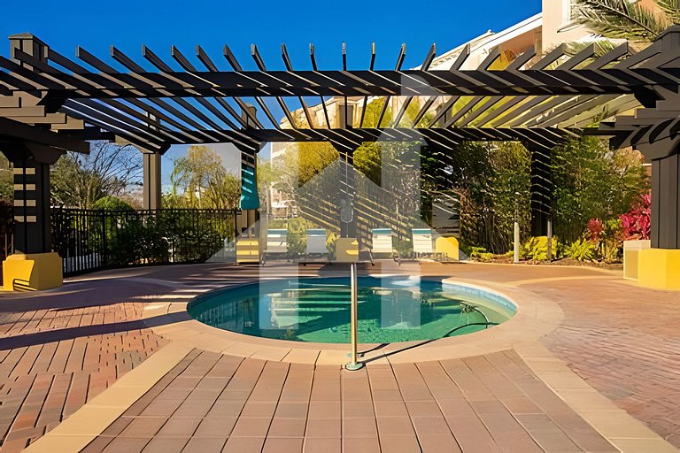 Vista Cay 3BR Condo Near Universal & OCCC