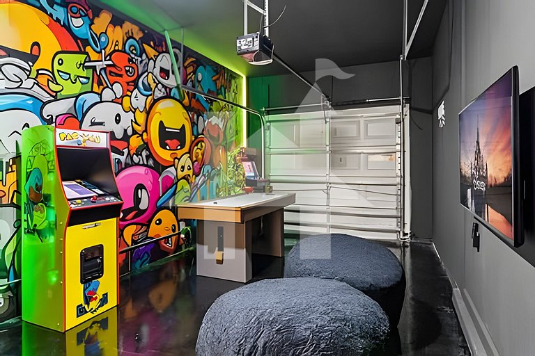 5BR w/ South Pool, Game Room – Storey Lake