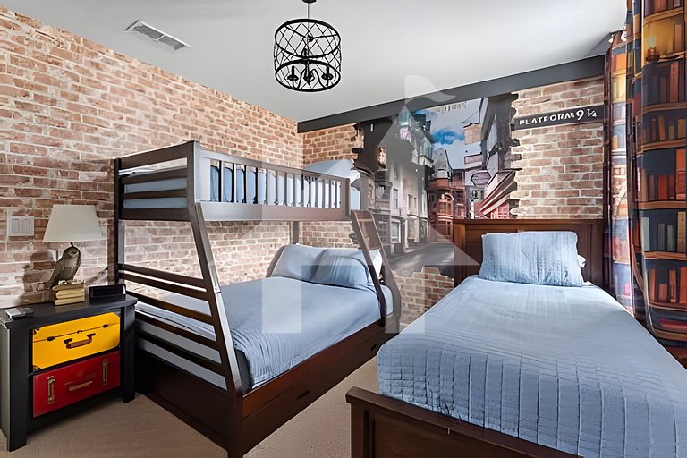 5BR w/ South Pool, Game Room – Storey Lake