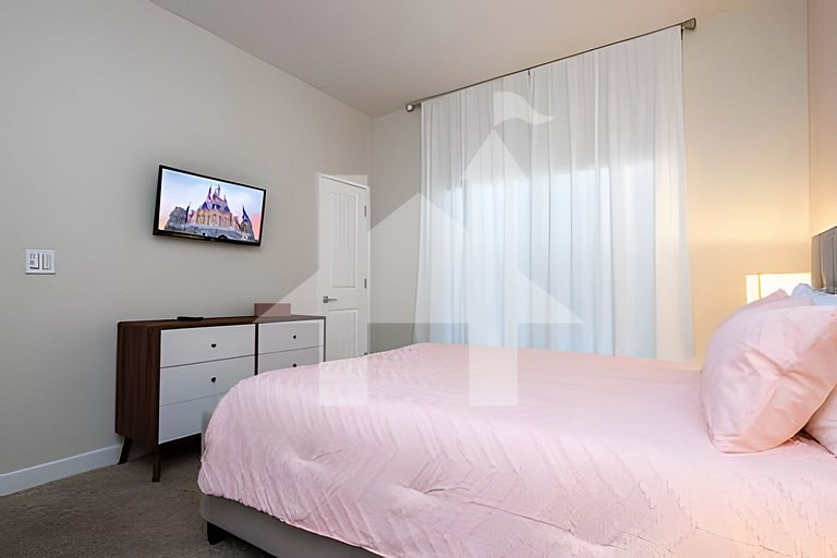 4BR w/ Pool + Mickey & Harry Potter Themes