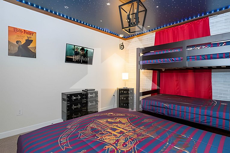 4BR w/ Pool + Mickey & Harry Potter Themes