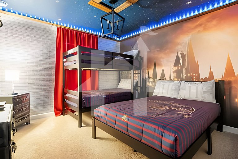 4BR w/ Pool + Mickey & Harry Potter Themes