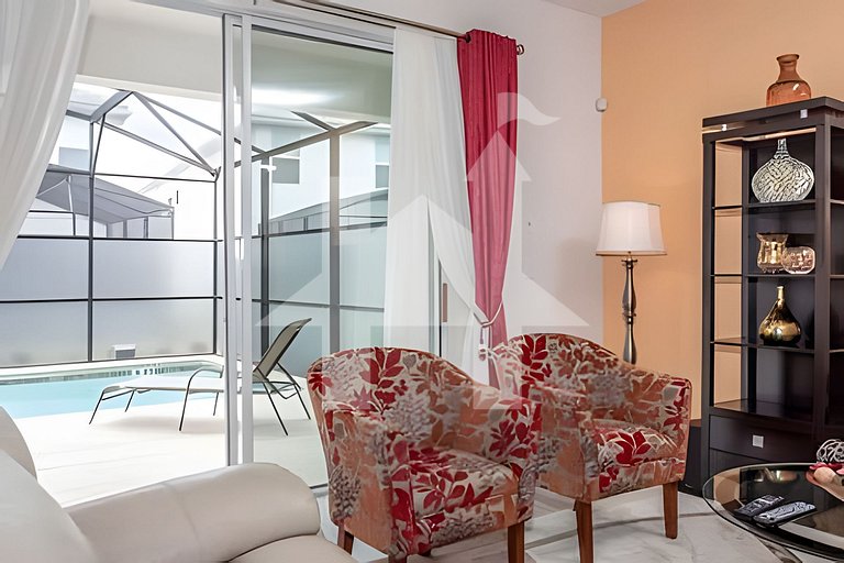 6BR Townhome w/ Pool – 10 Min to Disney