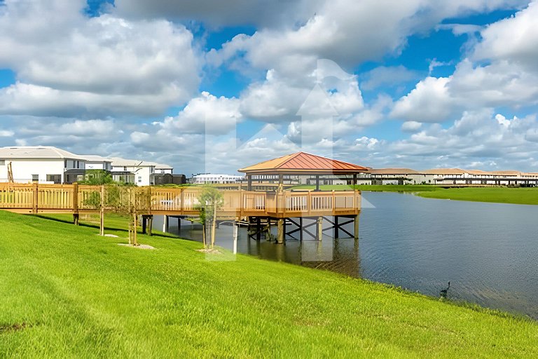 6BR Townhome w/ Pool – 10 Min to Disney