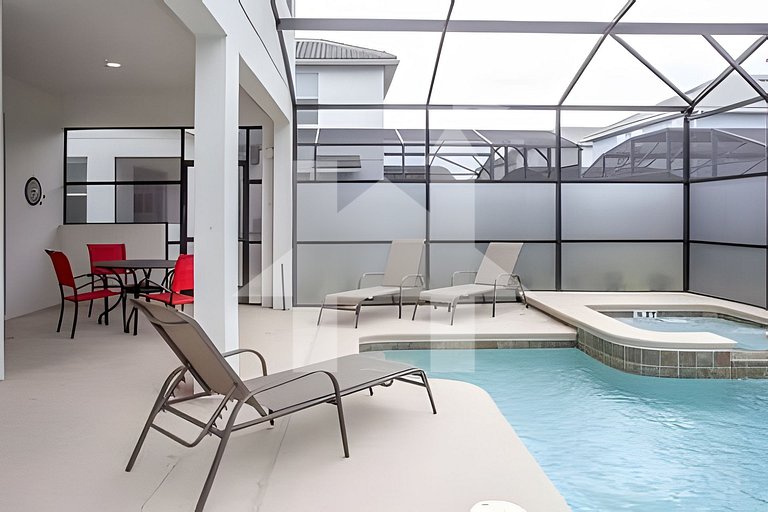 6BR Townhome w/ Pool – 10 Min to Disney