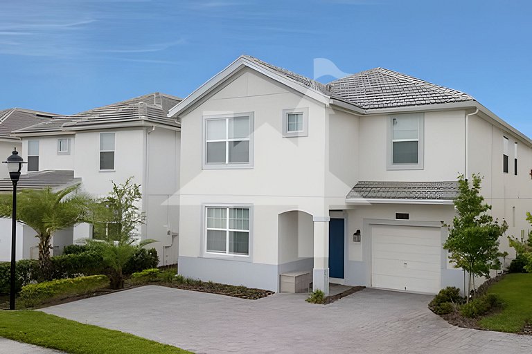 6BR Townhome w/ Pool – 10 Min to Disney