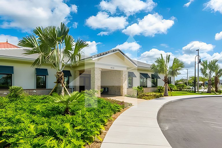 6BR Townhome w/ Pool – 10 Min to Disney