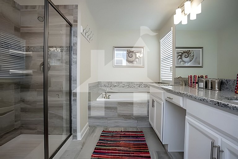 6BR Townhome w/ Pool – 10 Min to Disney