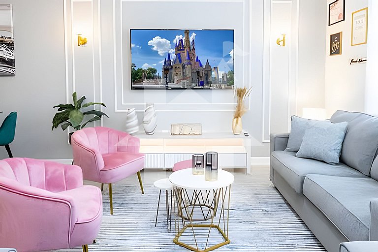 Disney 4BR Home w/ Pool + Themed Bedrooms