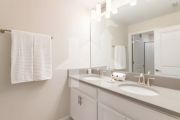 Vacation Home Near Disney, 4 bedrooms
