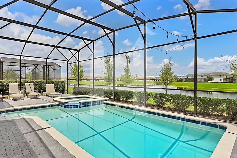 6BR Storey Lake Villa w/ Pool, Spa & EV Charger