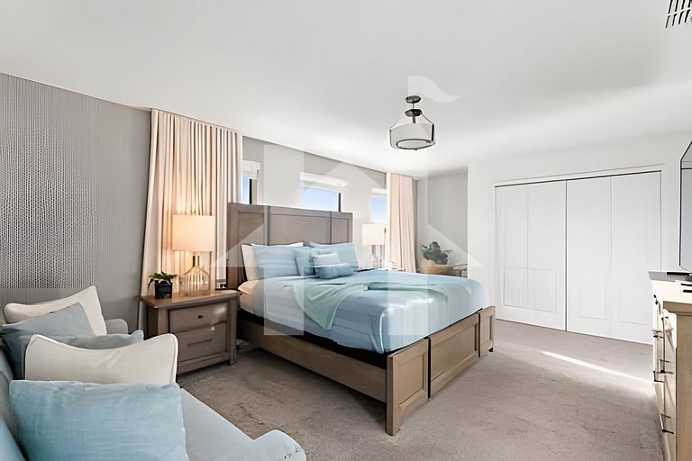 6BR Storey Lake Villa w/ Pool, Spa & EV Charger