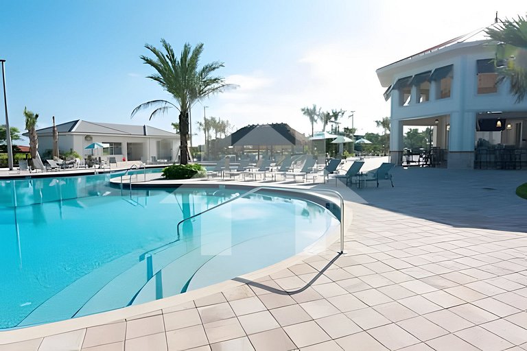 6BR Storey Lake Villa w/ Pool, Spa & EV Charger