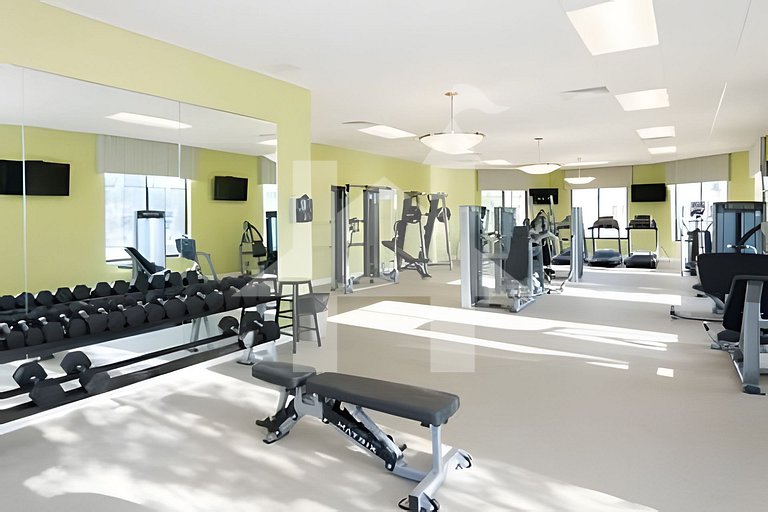 6BR Storey Lake Villa w/ Pool, Spa & EV Charger