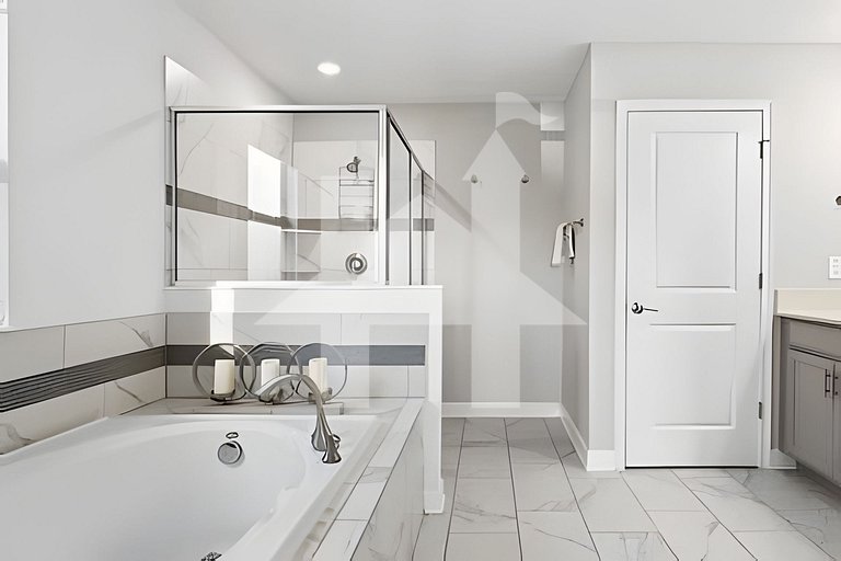 6BR Storey Lake Villa w/ Pool, Spa & EV Charger