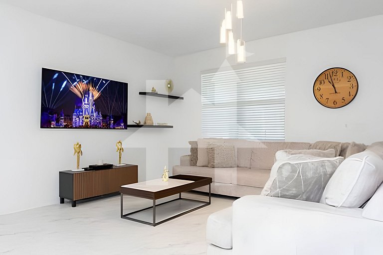 Casa 9Q c/ Piscina e Game Room – Perto Disney