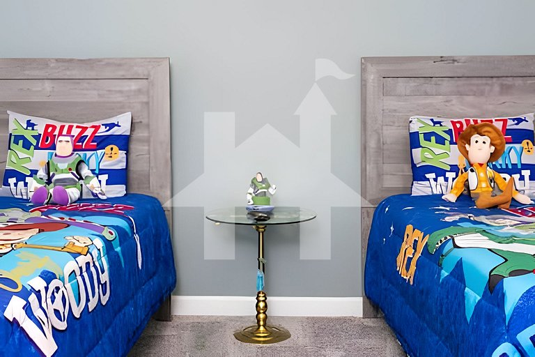 Casa 9Q c/ Piscina e Game Room – Perto Disney