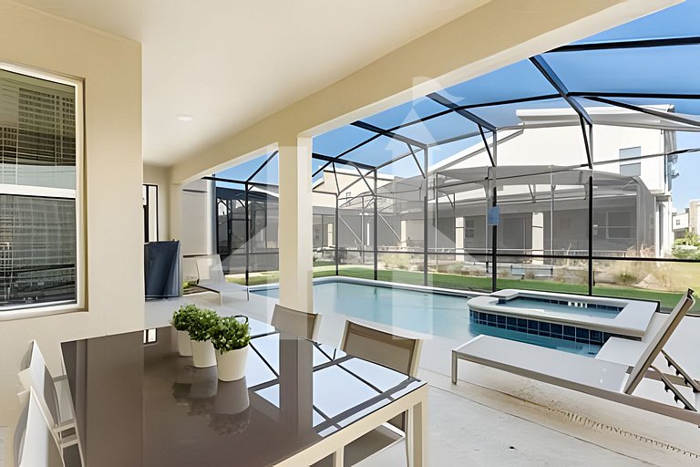 6BR Villa w/ Pool & Themed Rooms