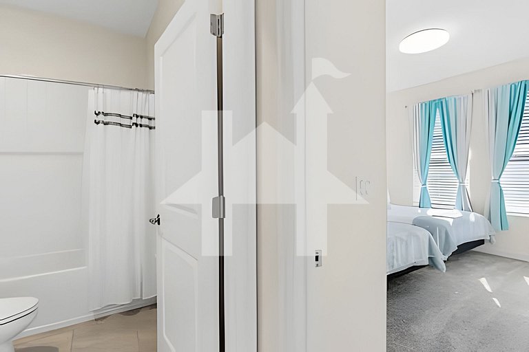 6BR Villa w/ Pool & Themed Rooms