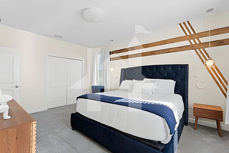 6BR Villa w/ Pool & Themed Rooms