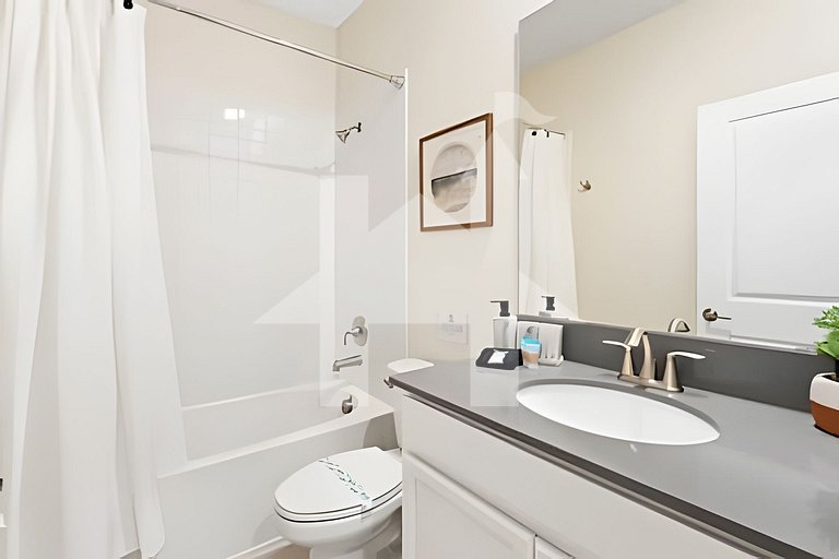 6BR Villa w/ Pool & Themed Rooms