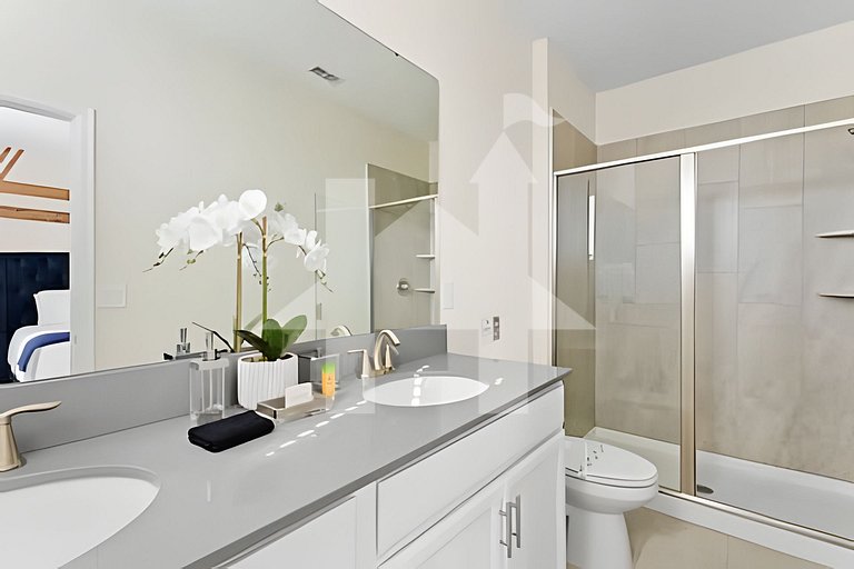 6BR Villa w/ Pool & Themed Rooms