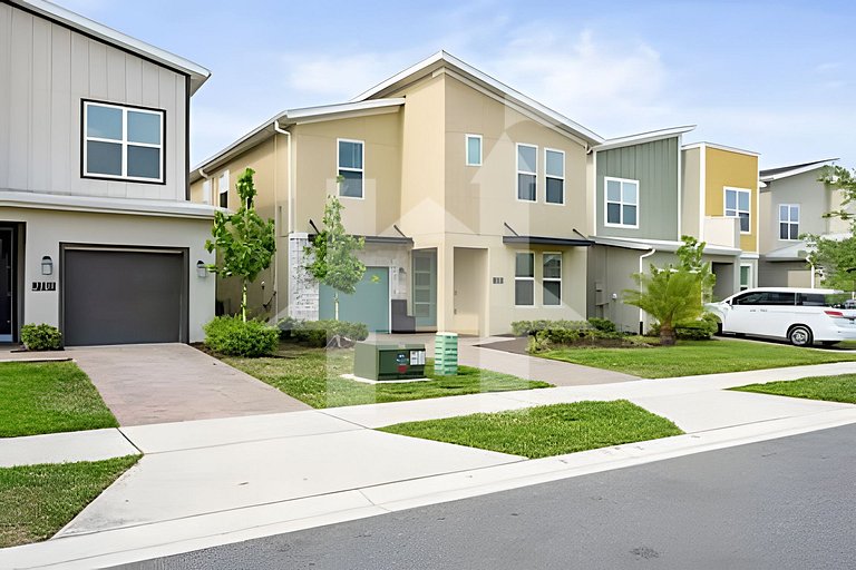 6BR Villa w/ Pool & Themed Rooms