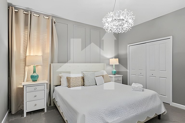 5BR Villa w/ Pool & Game Room near Disney