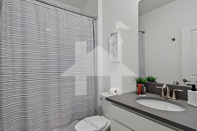 5BR Villa w/ Pool & Game Room near Disney