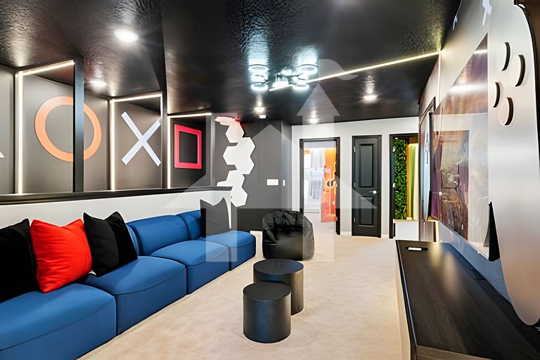 Vacation Home Near Disney, 5 bedrooms