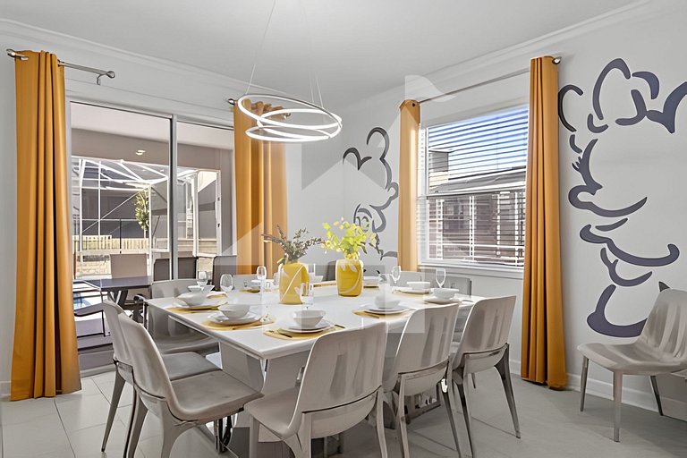 6BR Disney-Themed Villa + Pool & Game Room